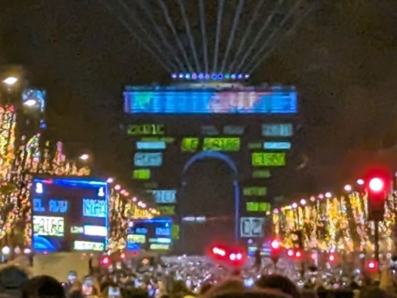 PXL_20231231_2258315312