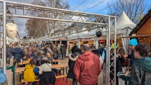 nizipapaparis-com-christmas-market-paris-2023-2024-2-300