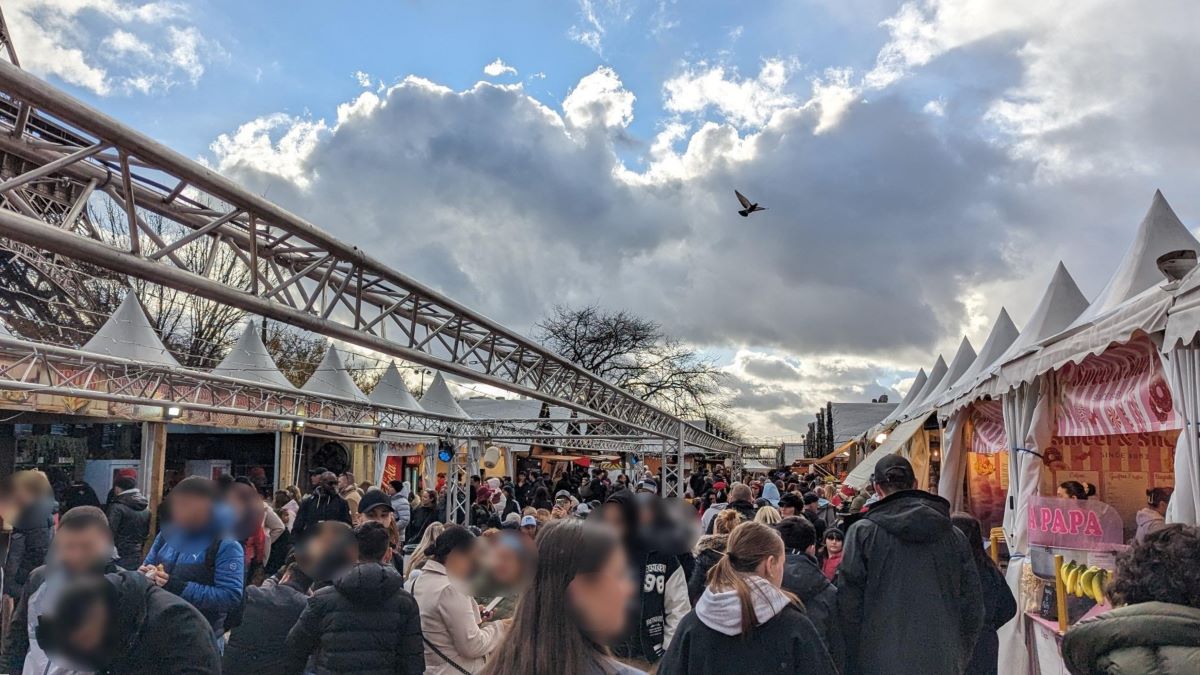 nizipapaparis-com-christmas-market-paris-2023-2024-image1