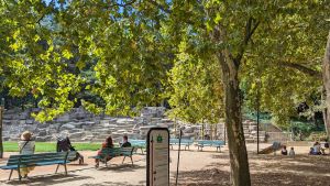 nizipapaparis.com-france-school-holiday-schedule-4-300