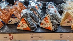 nizipapaparis.com-paris-japan-food-cost-onigiri-5-300