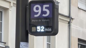 nizipapaparis.com-bus-caution-characteristic-paris-2-300-1