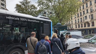 nizipapaparis.com-moulin-rouge-restoration-update-8-400-1