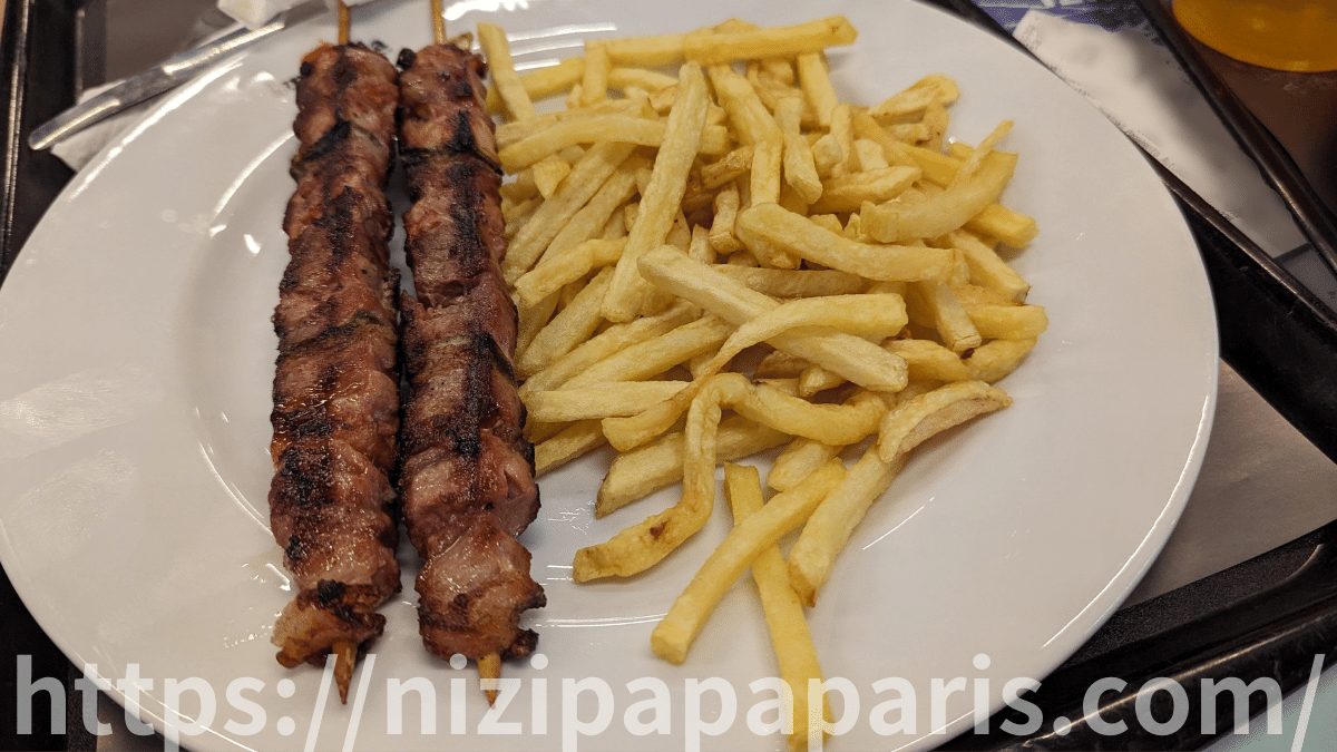 httpsnizipapaparis.com-portugal-trip-day-1-lisbon-dinner-boat-stay-8-414