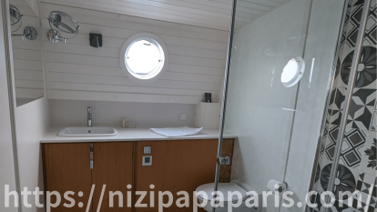 nizipapaparis.com-portugal-trip-day-1-lisbon-dinner-boat-stay-3-414