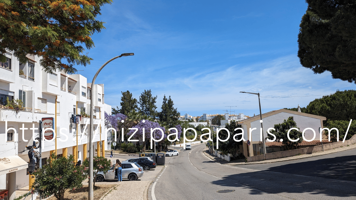 nizipapaparis.com-portugal-trip-day-2-albufeira-bus terminal-image3