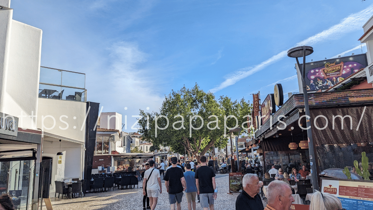nizipapaparis.com-portugal-trip-day-2-albufeira-bus terminal-image5