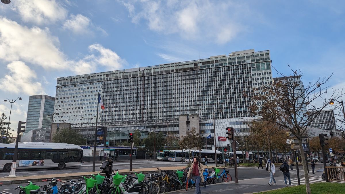 nizipapaparis.com-paris-buses-diagonal-triangle-meaning-image1